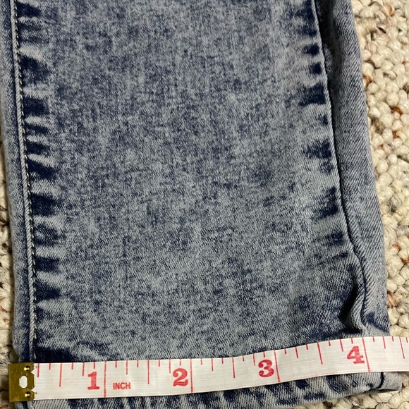 Seductions SIRENS acid wash jeans (straight leg) PRICE DROP‼️$20 - Picture 9 of 11